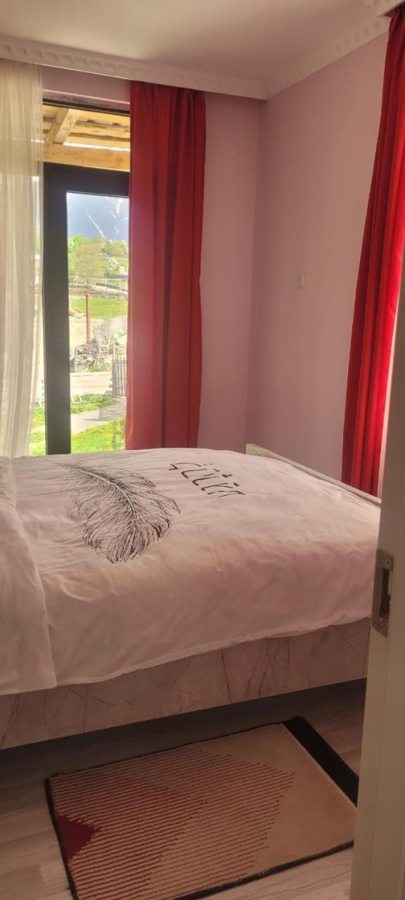 Guest House Guli Mestia Exterior photo
